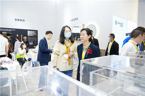 第22屆西安國際家具展盛大開幕，四川技術(shù)服務(wù)引領(lǐng)行業(yè)新風(fēng)尚